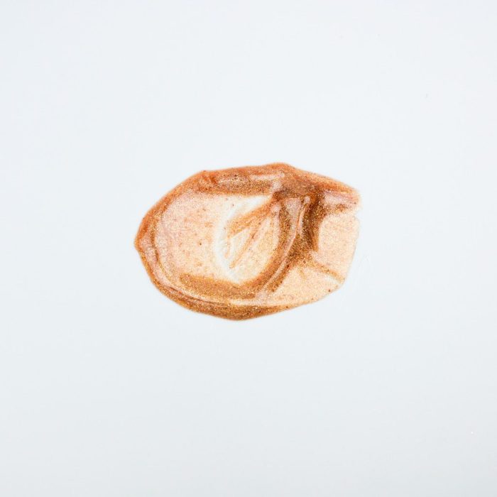 body_oils_shimmer_smear