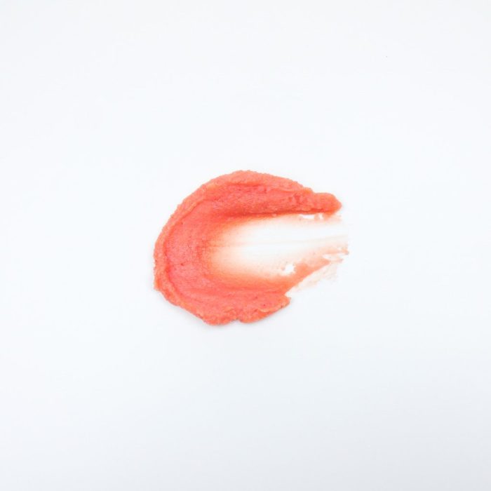 lip_balm_smear